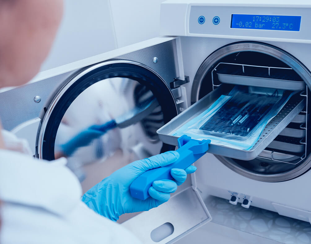 徹底した滅菌、感染対策